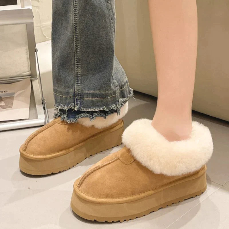 Yara Al-Khalil | Cozy Shearling Instappers | Warmte, zachtheid en stijl in één stap