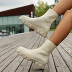 Noura Al-Hadi | Knit Sock Boots | Van basic schoenen naar moderne power look