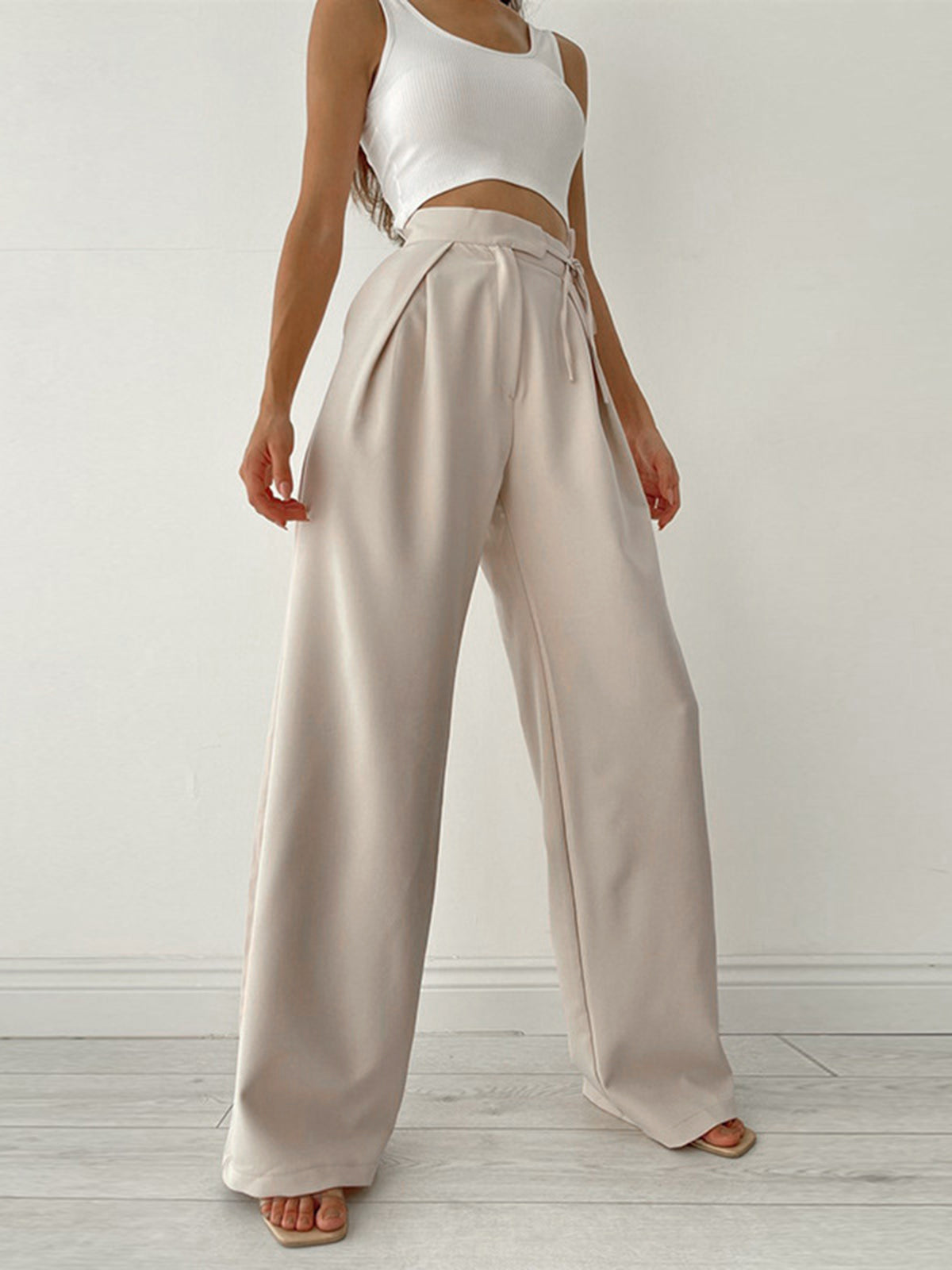 Lauren Mitchell | Satin Wide Leg Trousers | Vloeiende elegantie met een moeiteloos luxe uitstraling