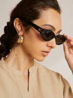 Marisol Peña | Zwarte Retro Ovalen Zonnebril