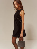 Alessia | Noir Essence Dress | Van minimalistisch naar magnetisch