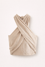 Elara | Cross Halter Top | Verleidelijke elegantie met zomerse allure