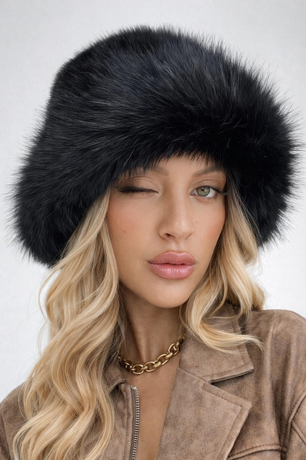 Vittoria De Santis | Winter – Luxe Faux Fur – Bucket Hat