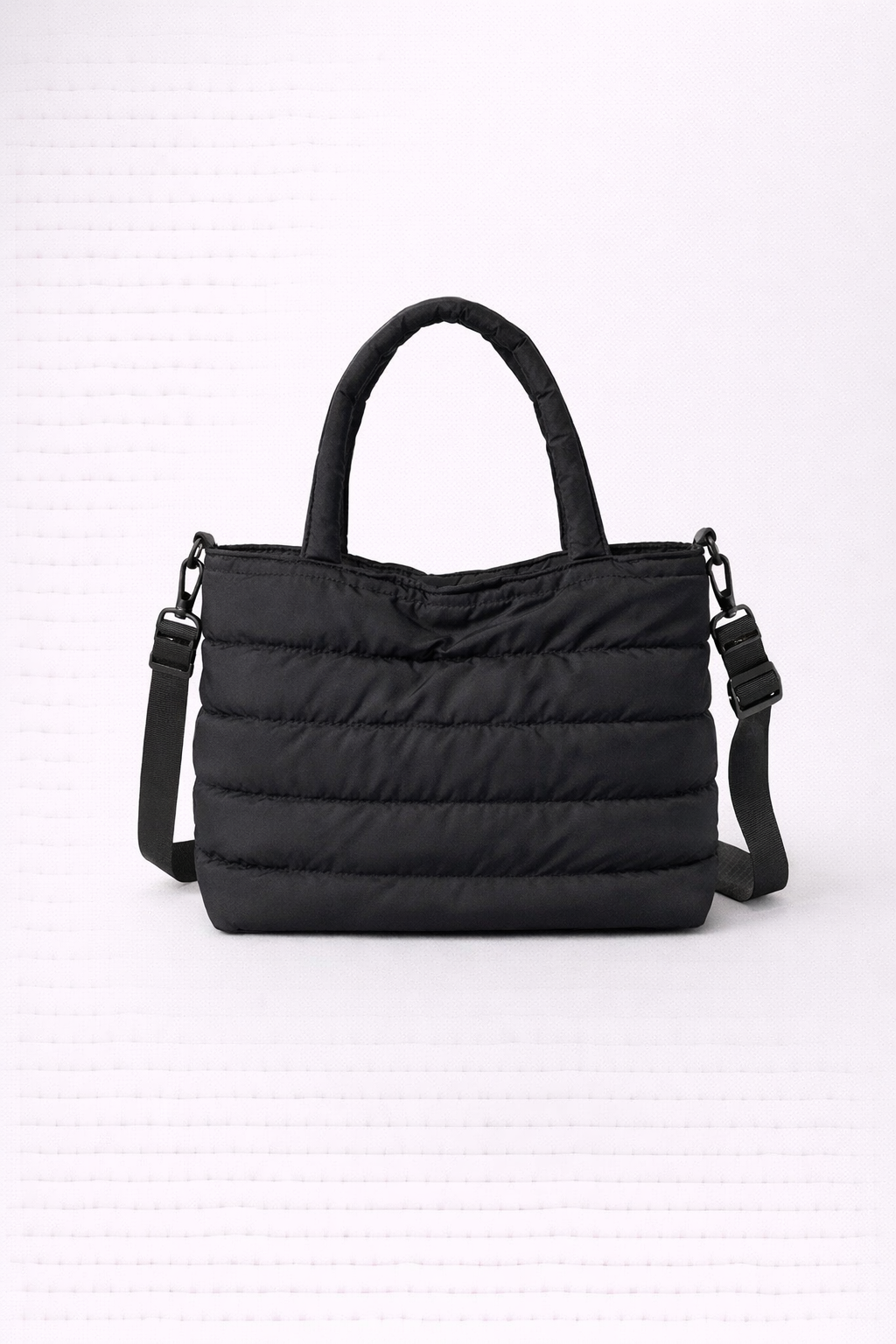 Isabelle Laurent | Gewatteerde Schoudertas in Zwart