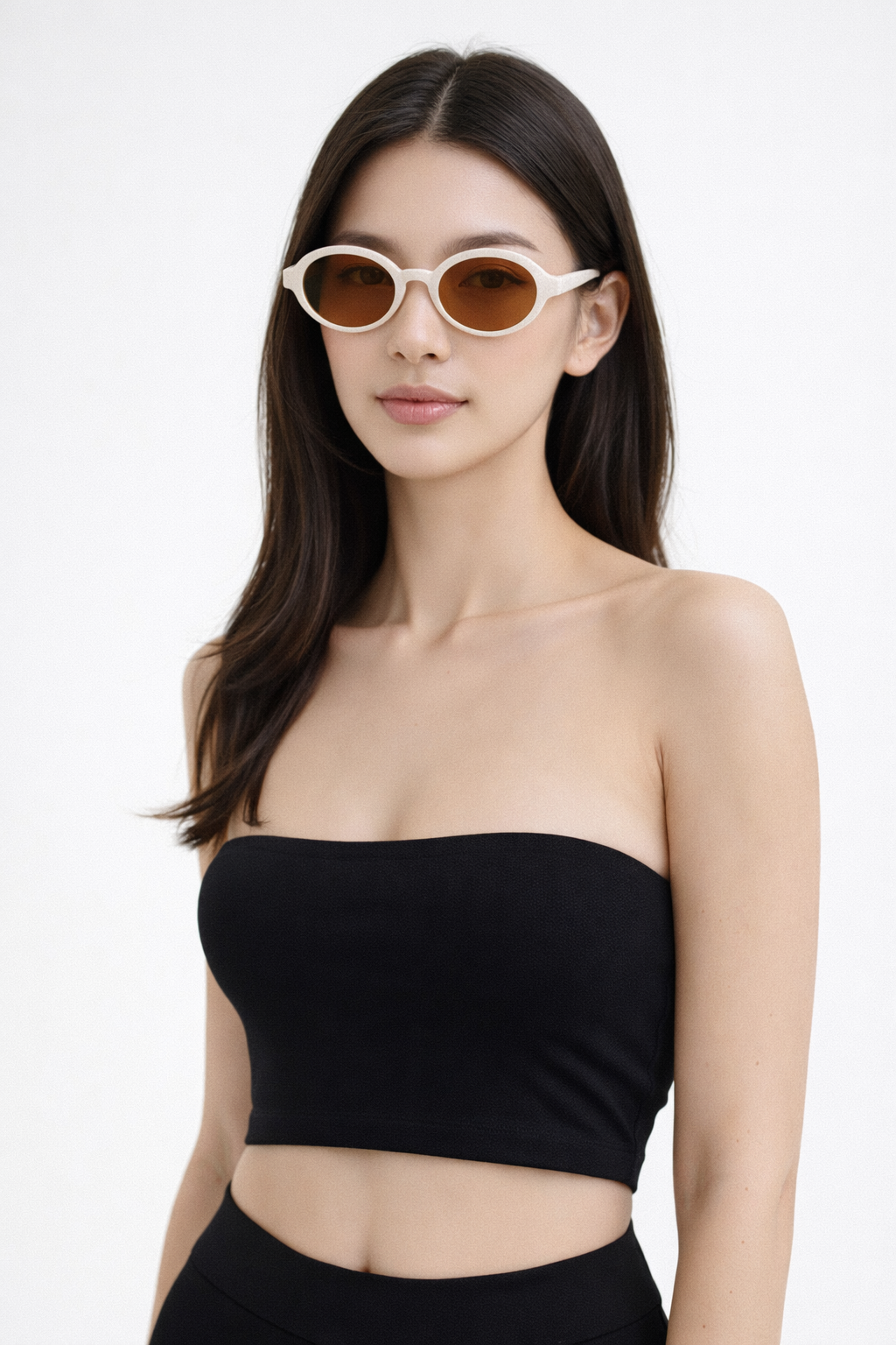 María López | Retro Crème Ovalen Zonnebril