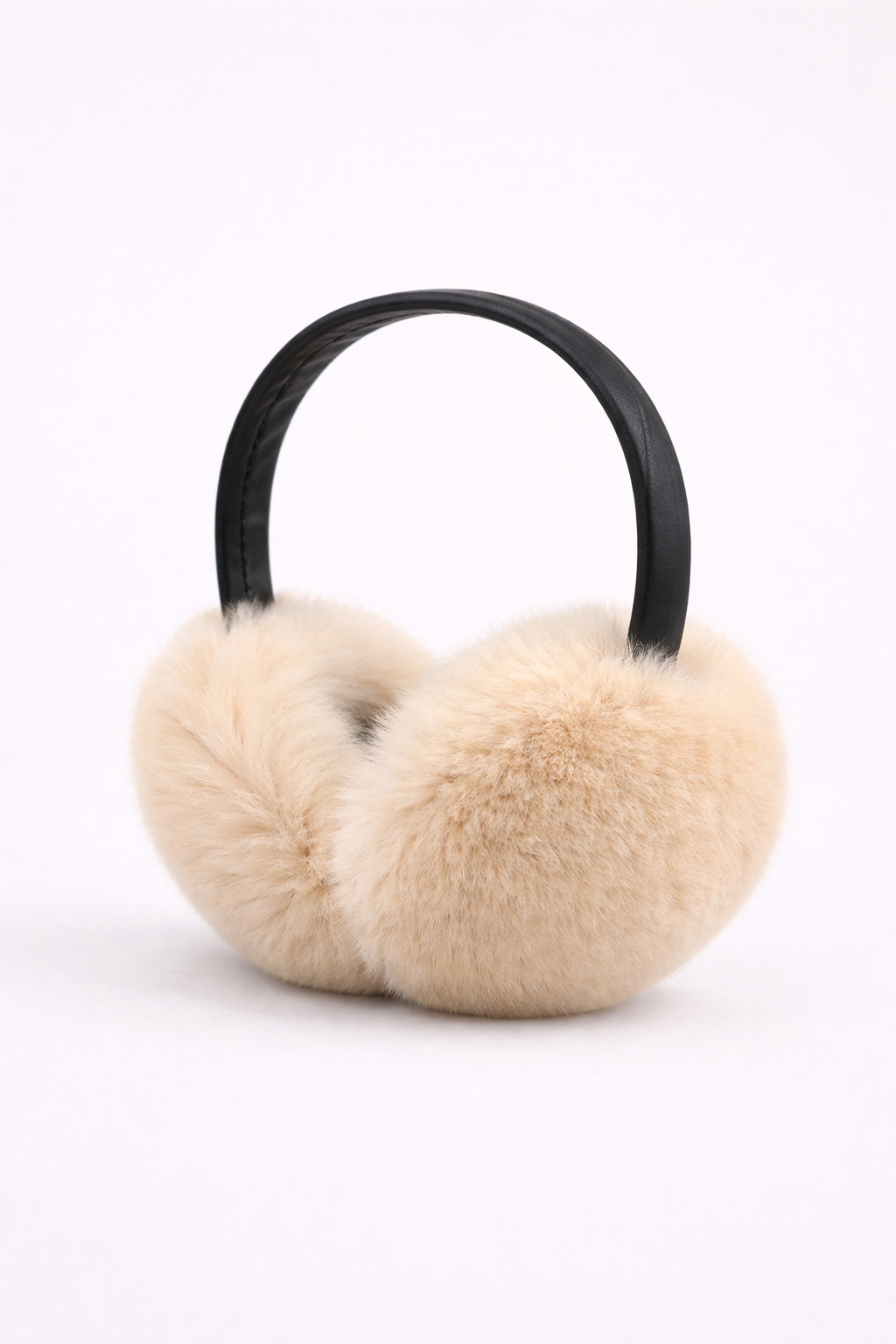 Signe Holmström | Luxe Oorwarmers van Zachte Faux Fur