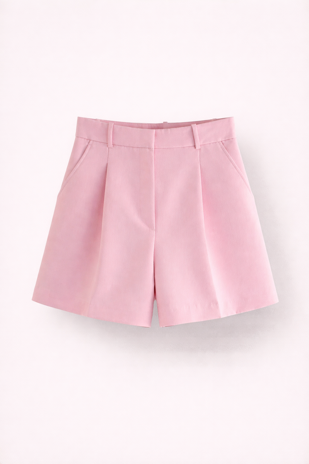 Anastasia Petrović | Elegante Short | De short die je zomerse look zacht, chic en vrouwelijk maakt