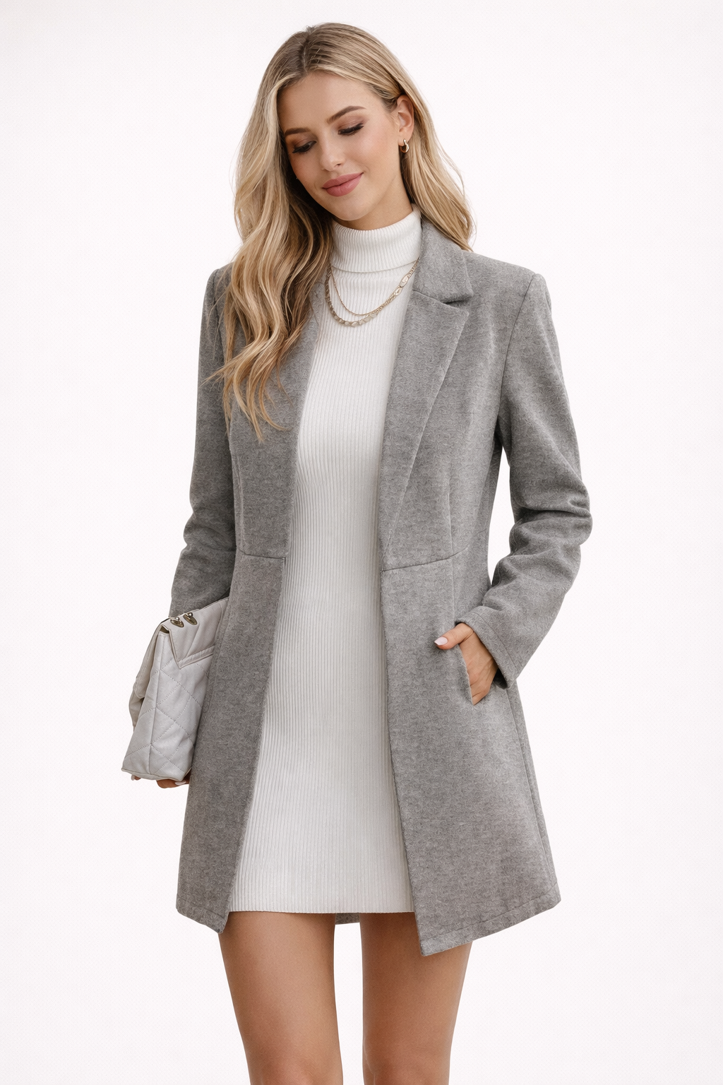 Amirah Nasser | Wollen Mantel | Van onrustige lagen naar stille klasse