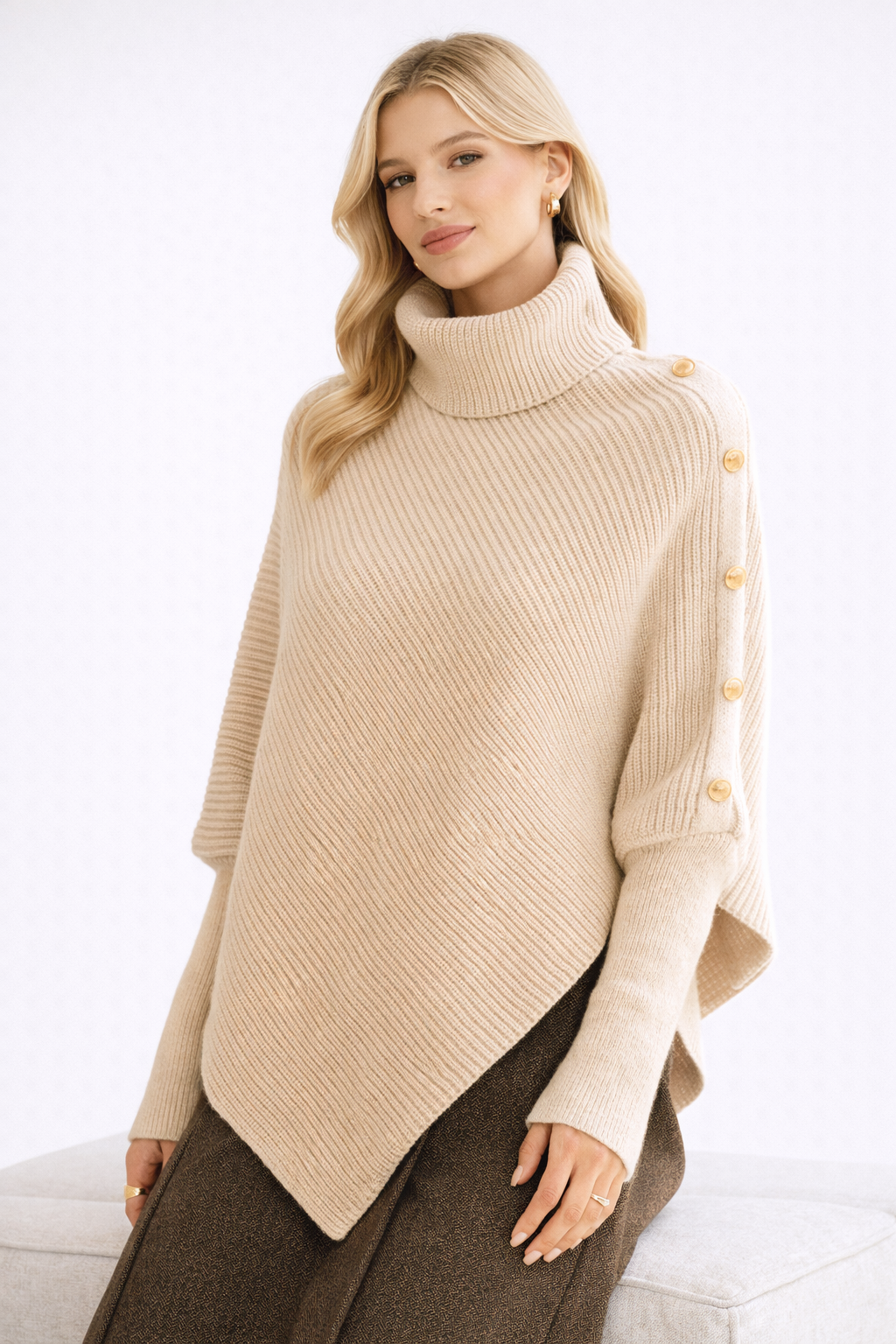 Alexis | Gebreide Poncho-Sweater met Col