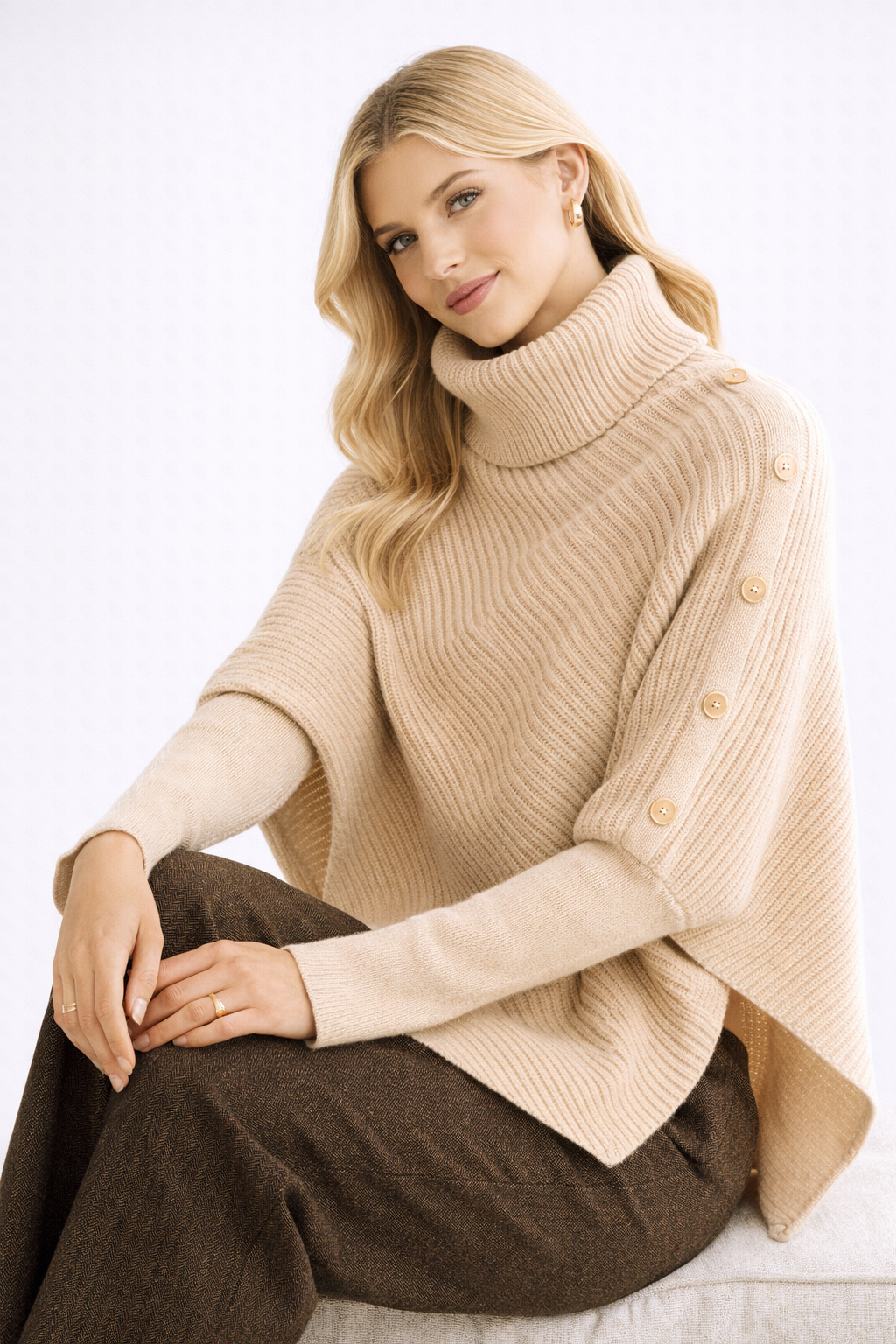 Alexis | Gebreide Poncho-Sweater met Col
