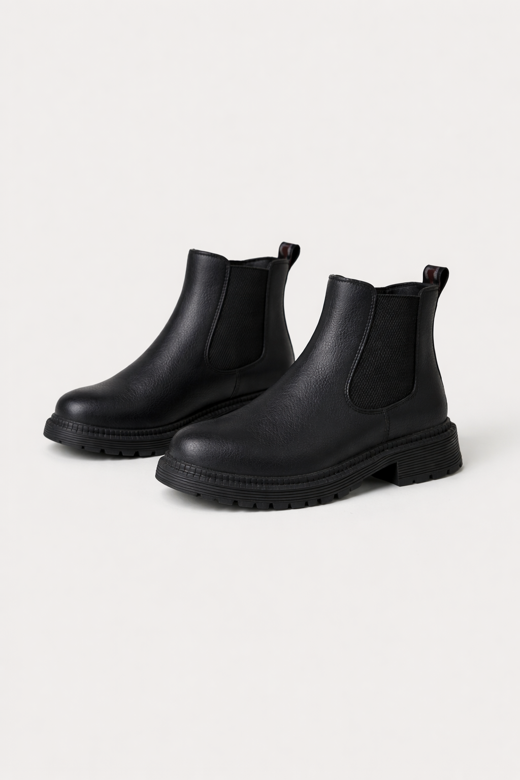 Tisha | Zwarte Chelsea Boots met Chunky Zool