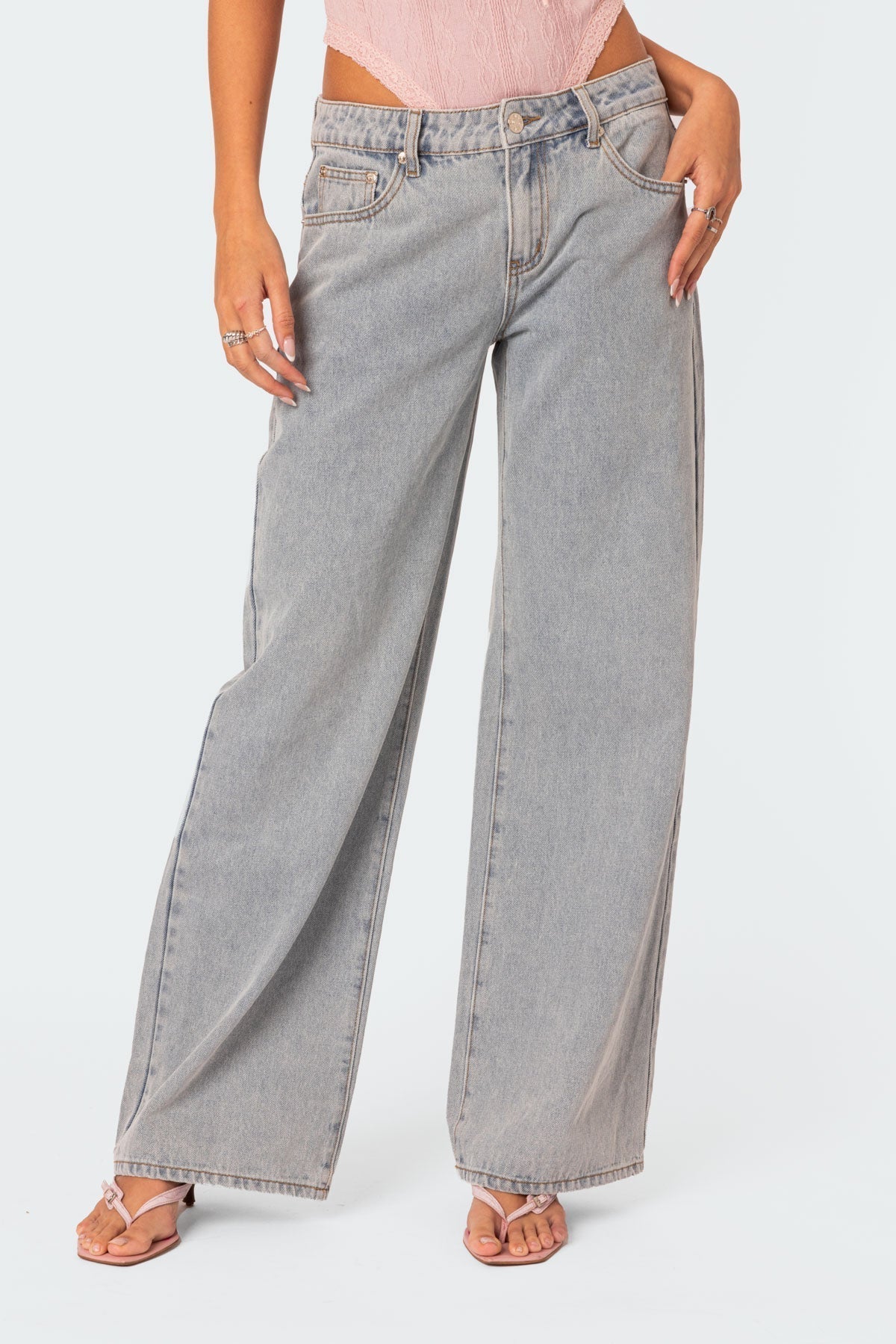 Emily Dawson | Bow Detail Wide Leg Denim | Combineert speelse details met tijdloze elegantie