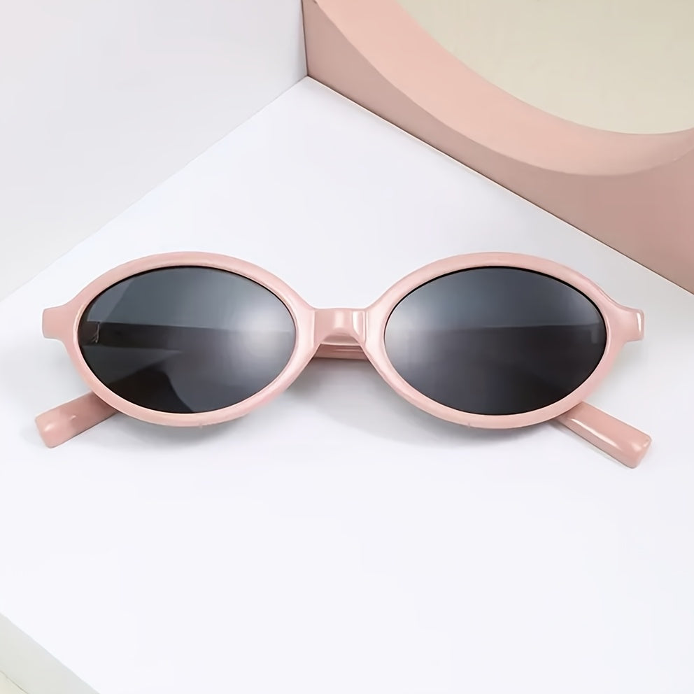 María López | Retro Crème Ovalen Zonnebril