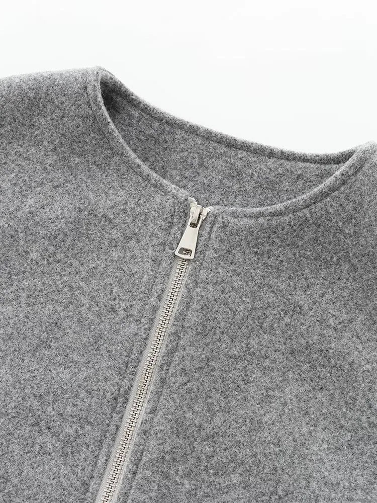 Mila Anderson | Cropped Zip Jacket | Minimalistische comfort met een moderne, vrouwelijke twist