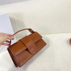Aurelia Beaumont | Elegante Mini Handtas in Cognac