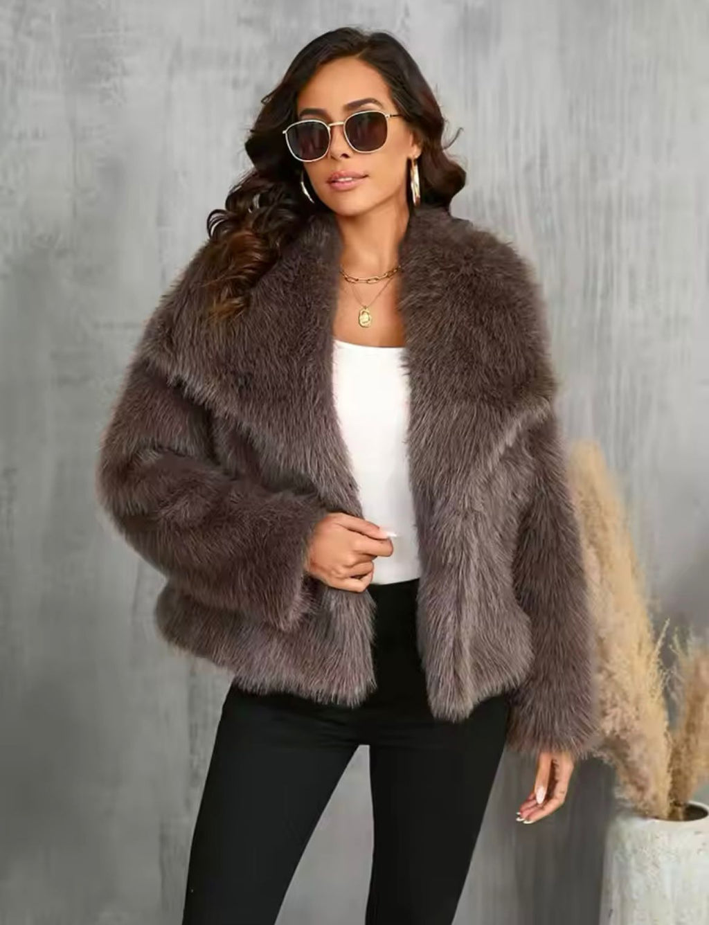 Luciana Pereira | Luxe Faux Fur Jacket