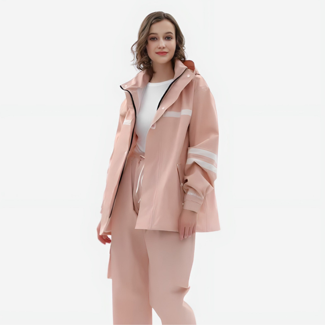 Jessica Miller | Stylish rain set | Jij blijft droog terwijl je er zelfverzekerd en vrouwelijk uitziet