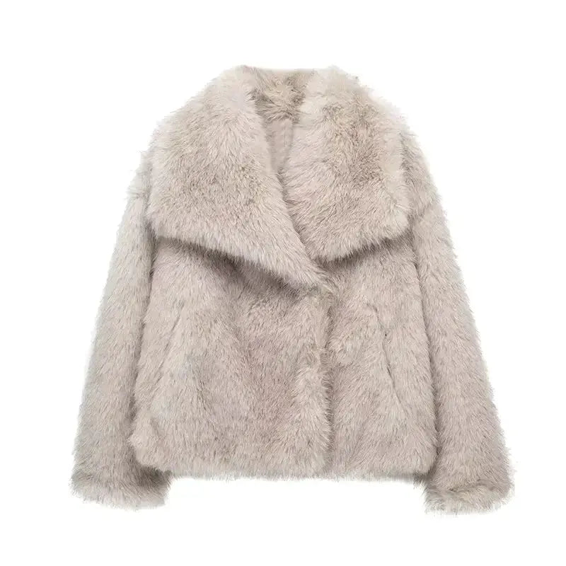 Luciana Pereira | Luxe Faux Fur Jacket