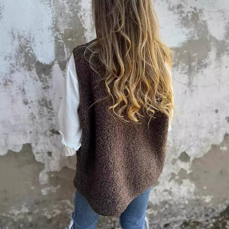 Renata Castillo | Cozy Teddy Button Gilet
